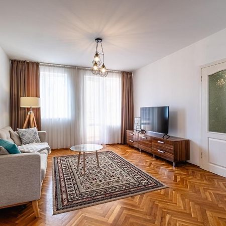 Seaside Serenity Charming Apartment By Sea Garden Warna Exterior foto